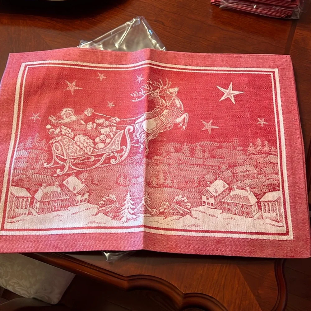 Williams Sonoma Red and White Linen Tapestry Placemats